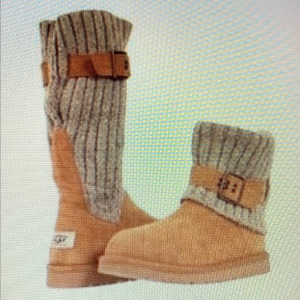 Cambridge knit UGG boot